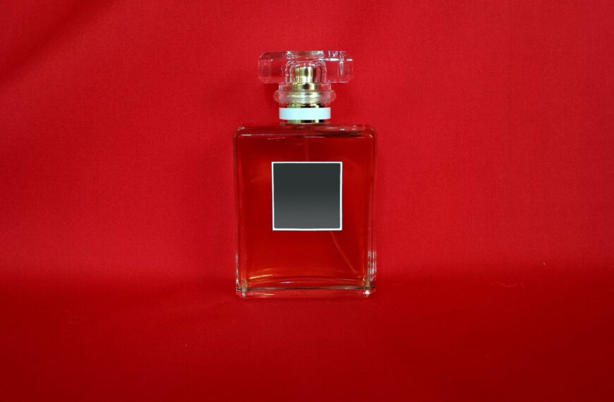 An Introduction To Perfumes And Colognes